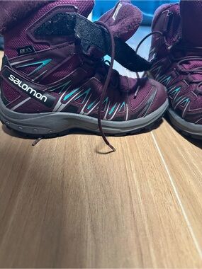 Salomon Kids Maroon and Teal Winter Rain Boots